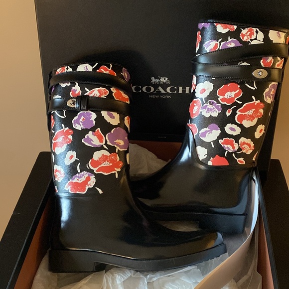 COACH Q8010 TRISHA II BOOTS - Picture 10 of 16